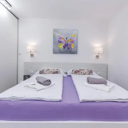 3 Bedroom Luxurious In בית נופש