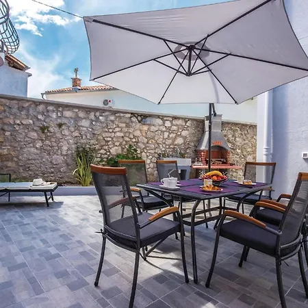 3 Bedroom Luxurious In * Grižane
