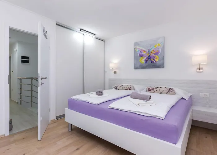 Casa vacanze 3 Bedroom Stunning In Grižane